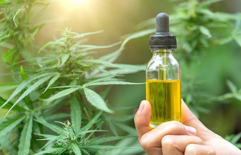 How Does CBD Oil Aid in Relieving Extreme Pain?